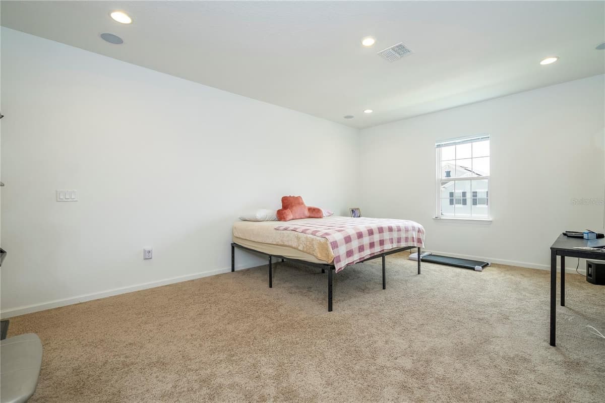 5320 LAKE VIRGINIA STREET — photo 34 of 67