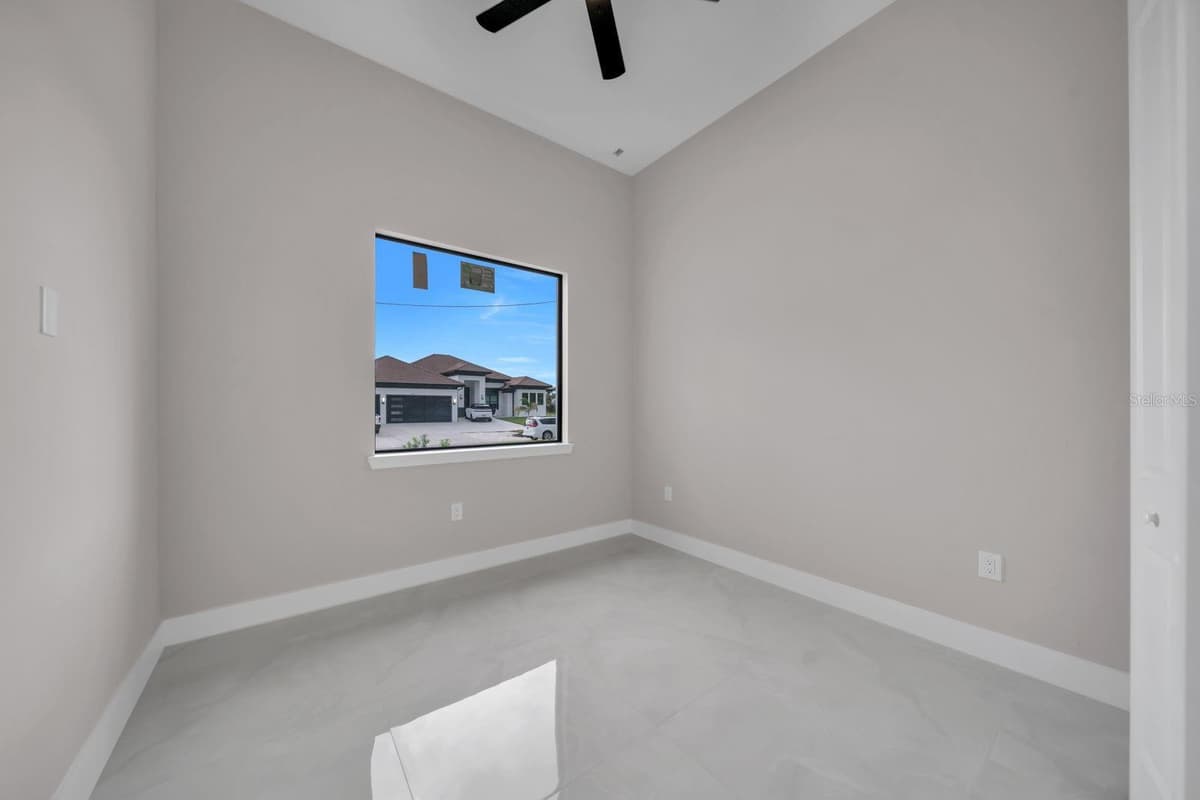3618 6TH STREET — photo 9 of 43