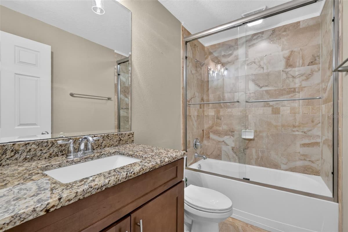 74 OAK AVENUE — photo 21 of 28