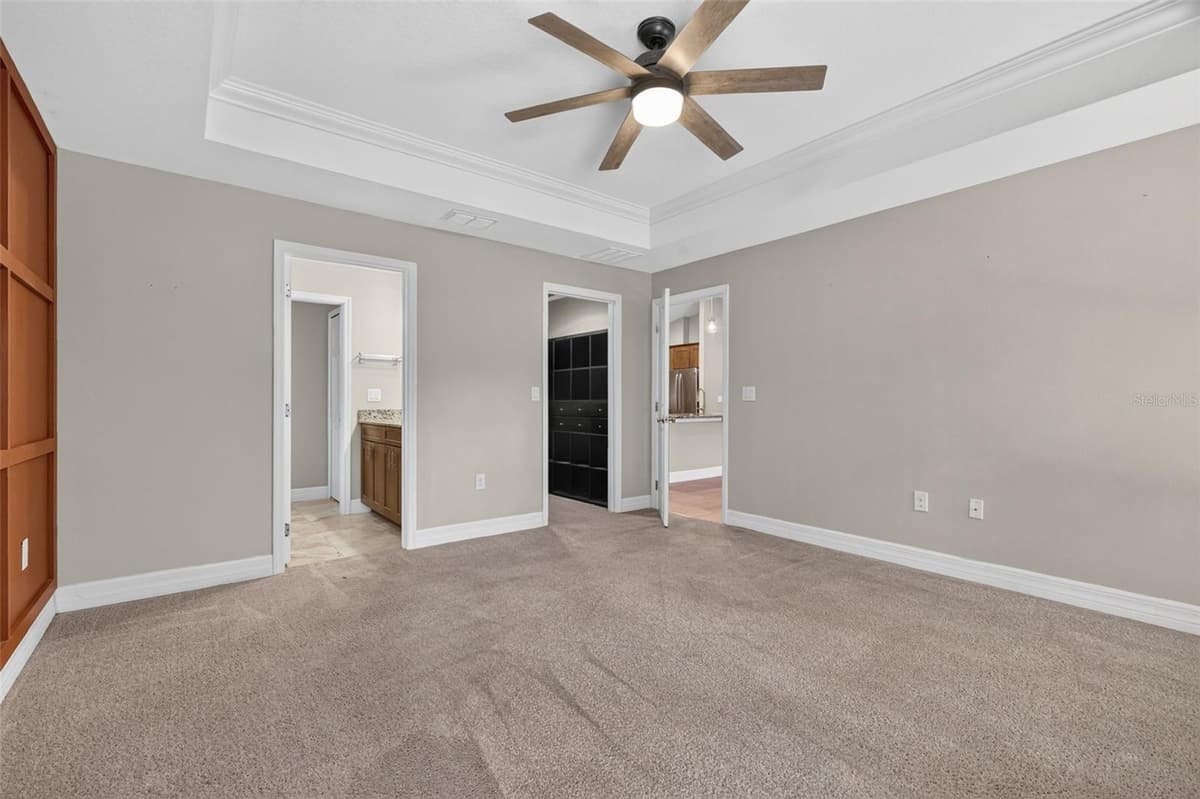 74 OAK AVENUE — photo 15 of 28