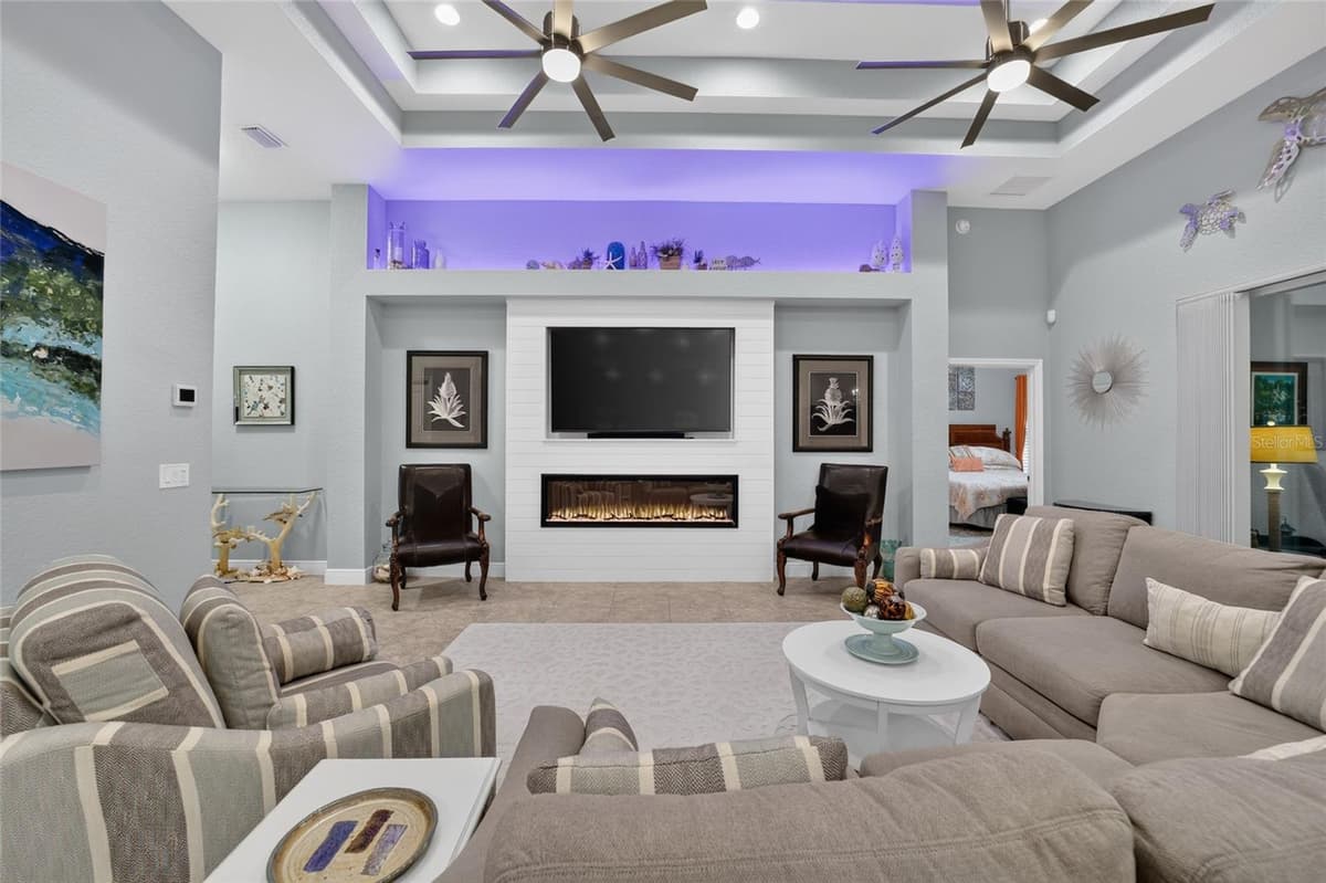 10212 JULIA ISLES AVENUE — photo 15 of 60