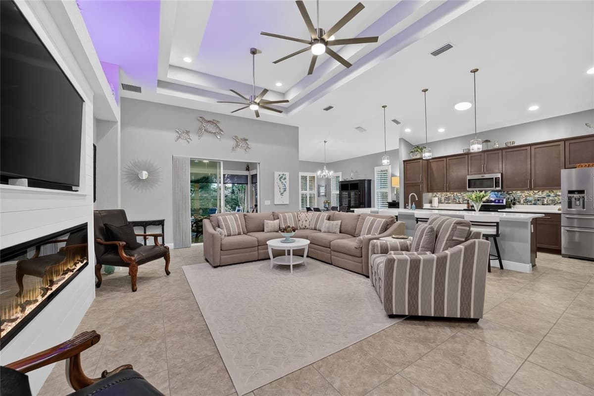 10212 JULIA ISLES AVENUE — photo 9 of 60
