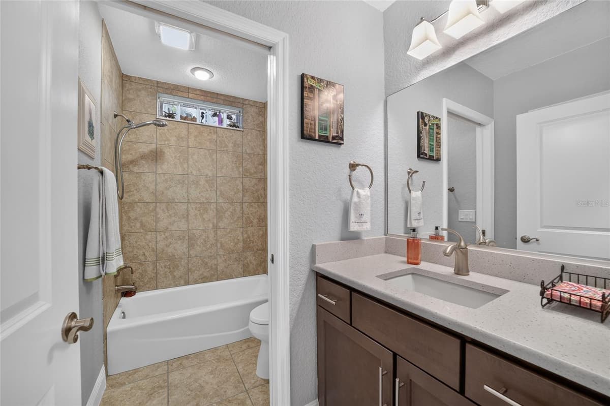 10212 JULIA ISLES AVENUE — photo 38 of 60