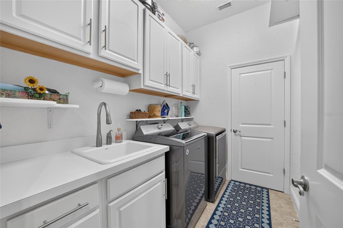 10212 JULIA ISLES AVENUE — photo 42 of 60