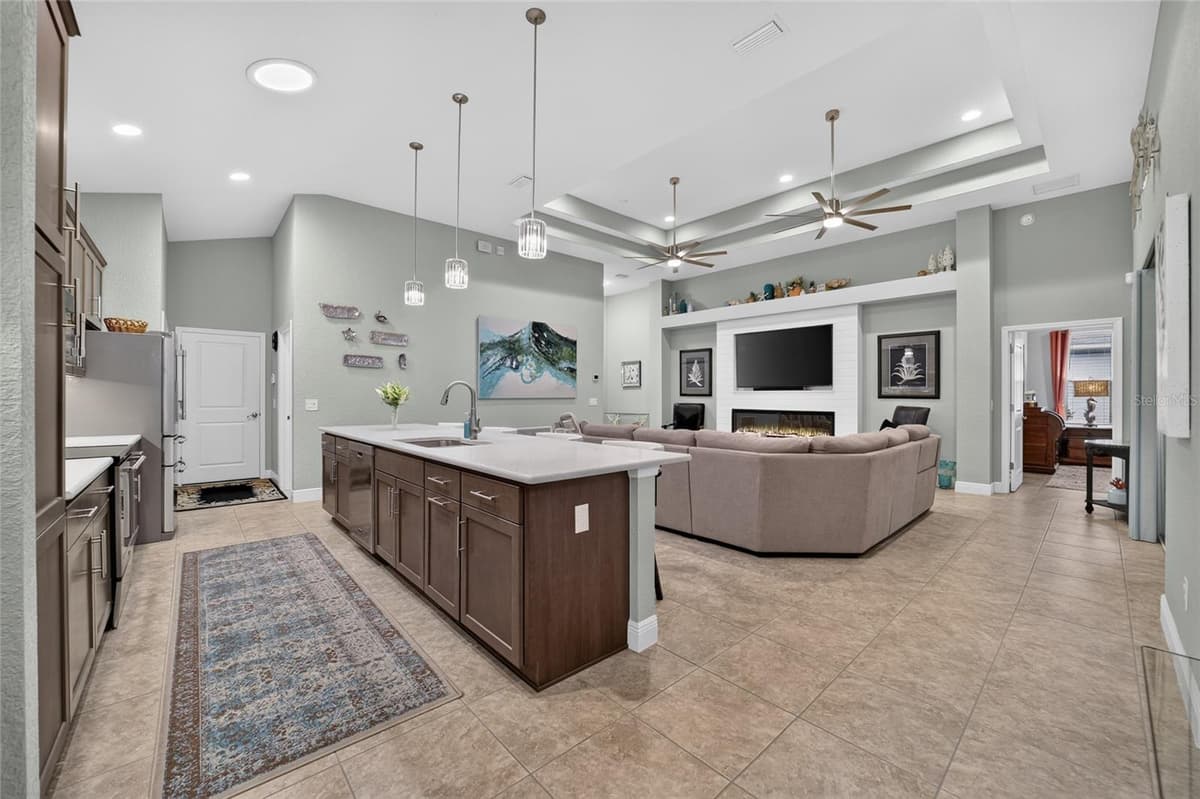 10212 JULIA ISLES AVENUE — photo 23 of 60