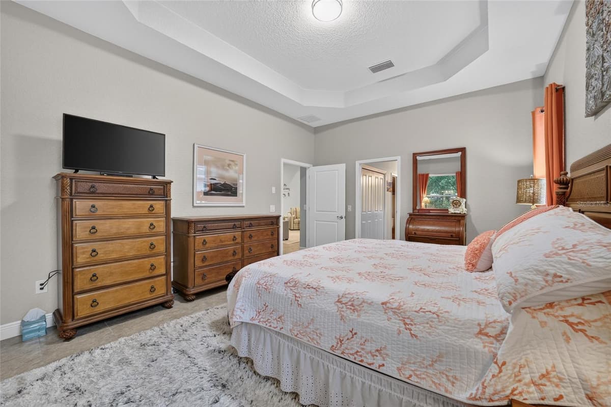 10212 JULIA ISLES AVENUE — photo 31 of 60