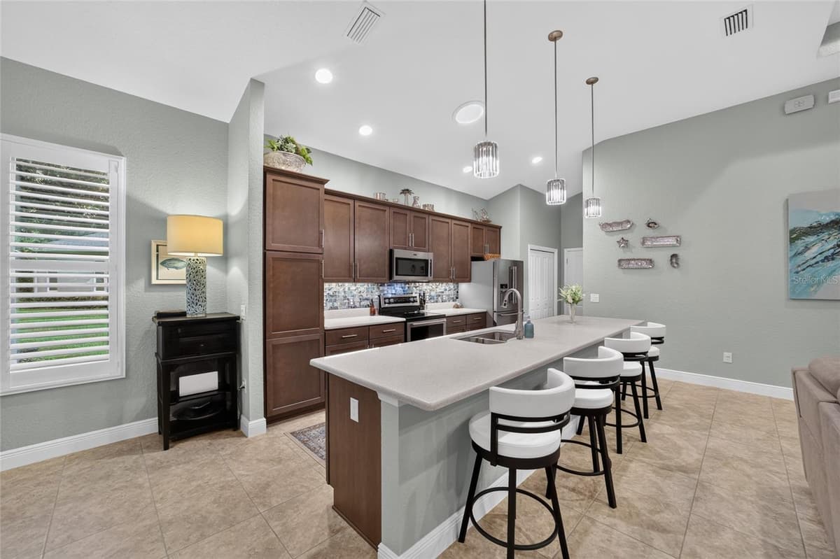 10212 JULIA ISLES AVENUE — photo 18 of 60