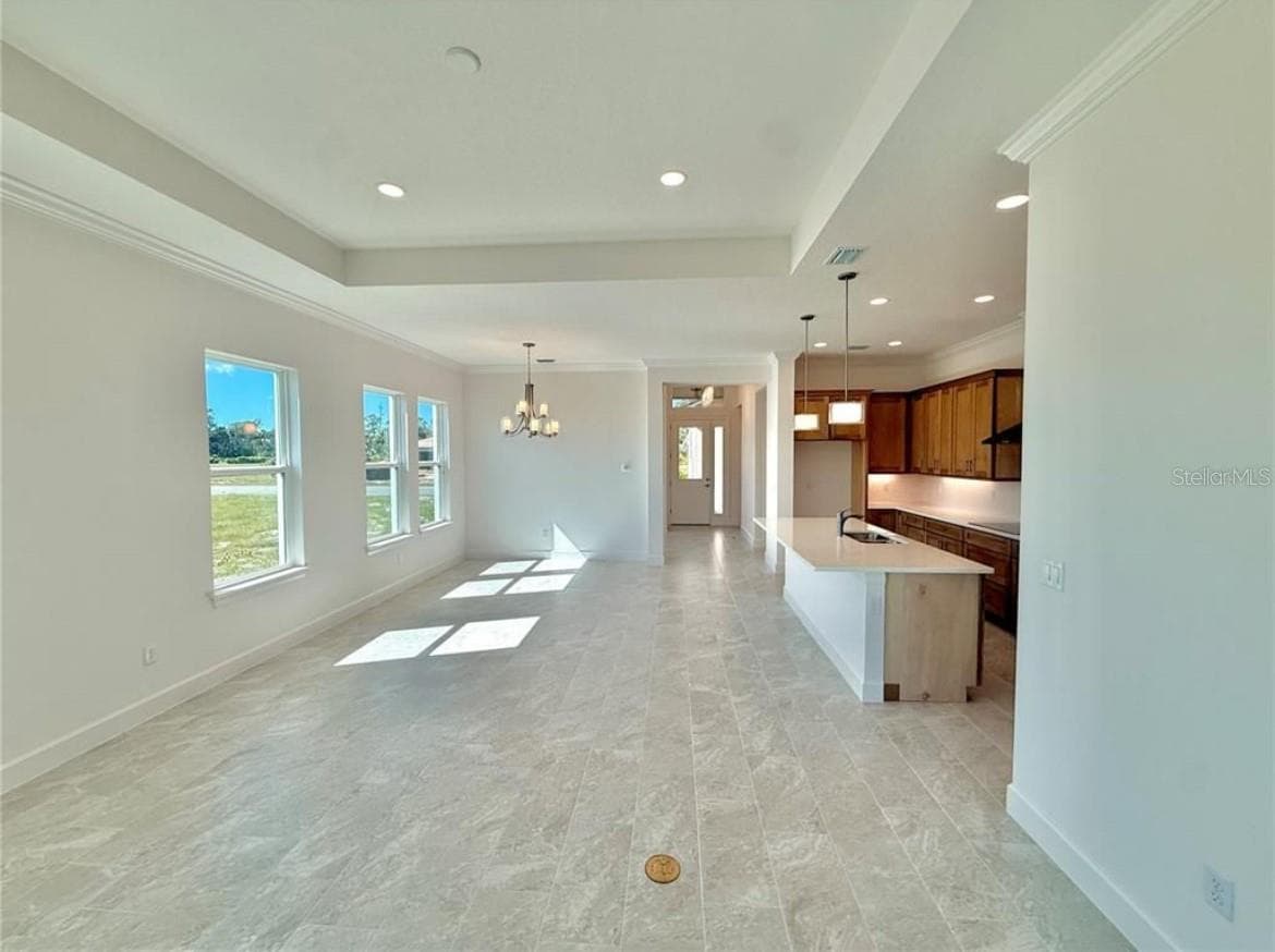 4 CORONADO ROAD — photo 17 of 36