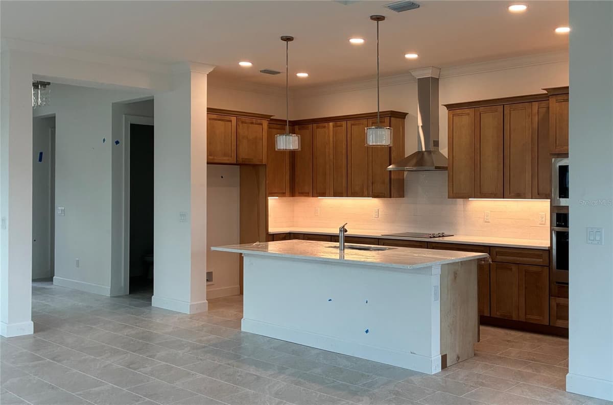 4 CORONADO ROAD — photo 22 of 36