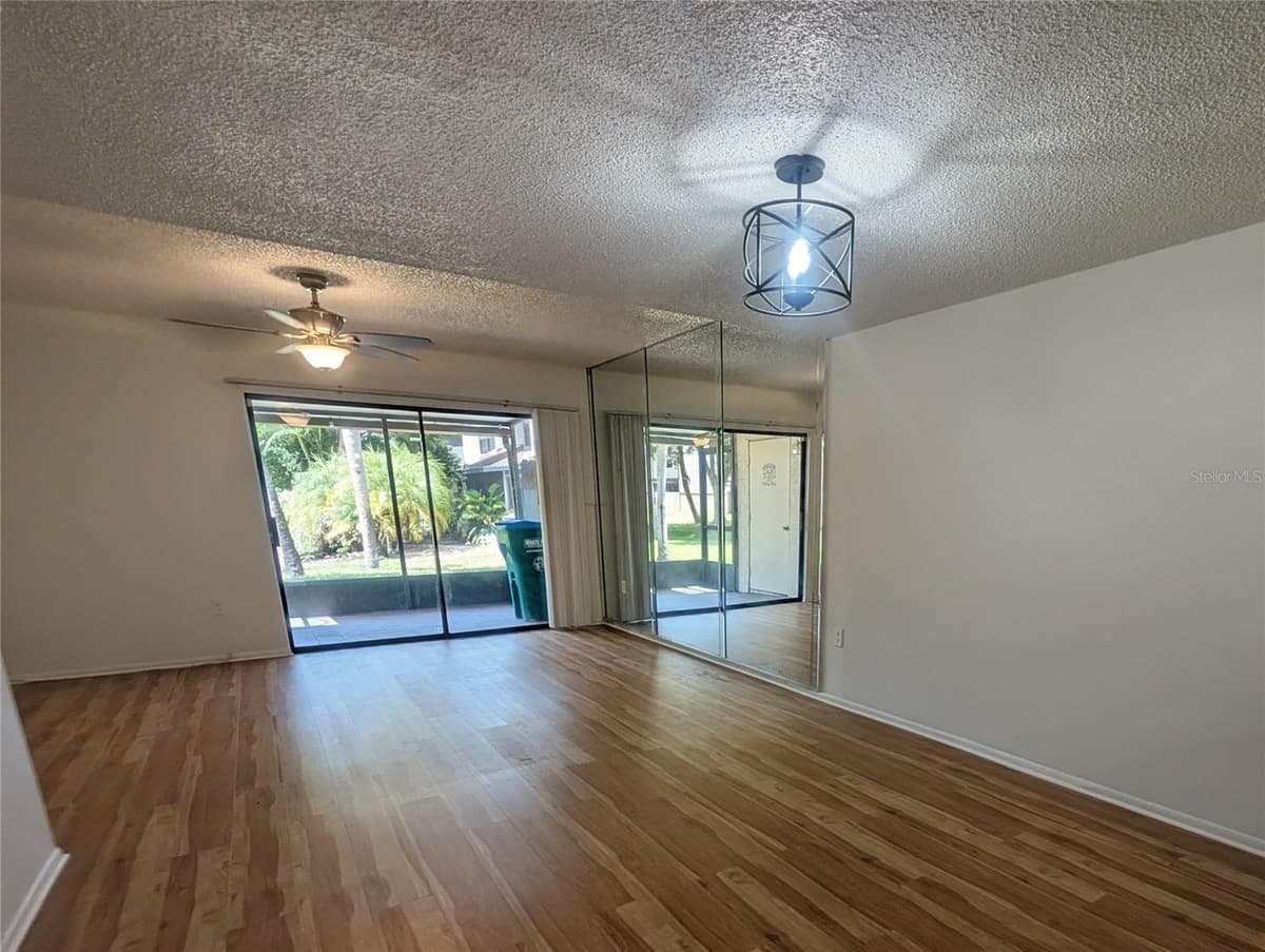 9209 SEMINOLE BOULEVARD — photo 4 of 40