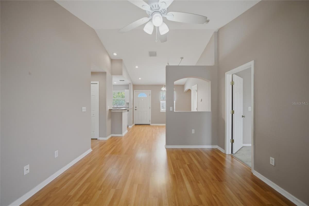9019 COCHISE LANE — photo 5 of 30
