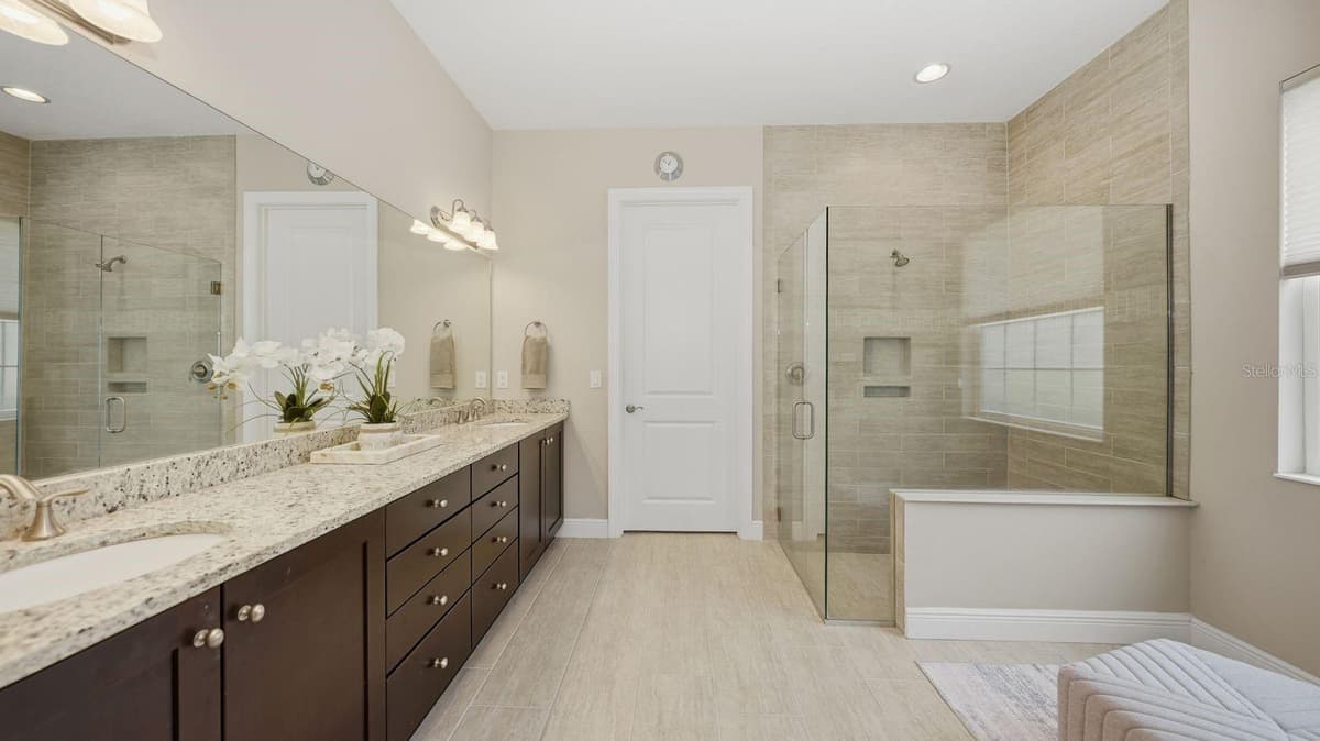 16525 HILLSIDE CIRCLE — photo 34 of 90