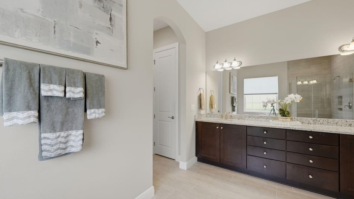 16525 HILLSIDE CIRCLE — photo 36 of 90