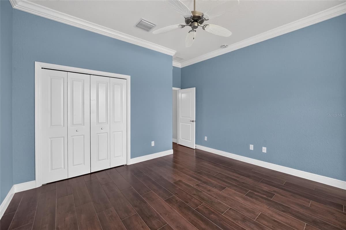 10216 JULIA ISLES AVENUE — photo 38 of 56