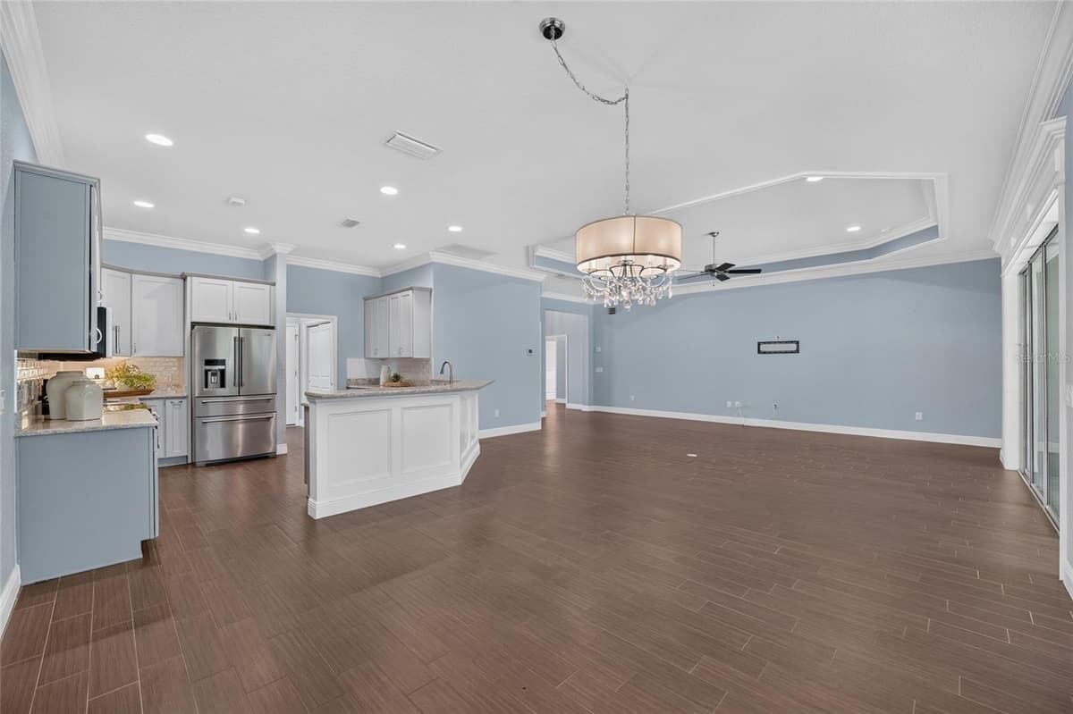 10216 JULIA ISLES AVENUE — photo 20 of 56
