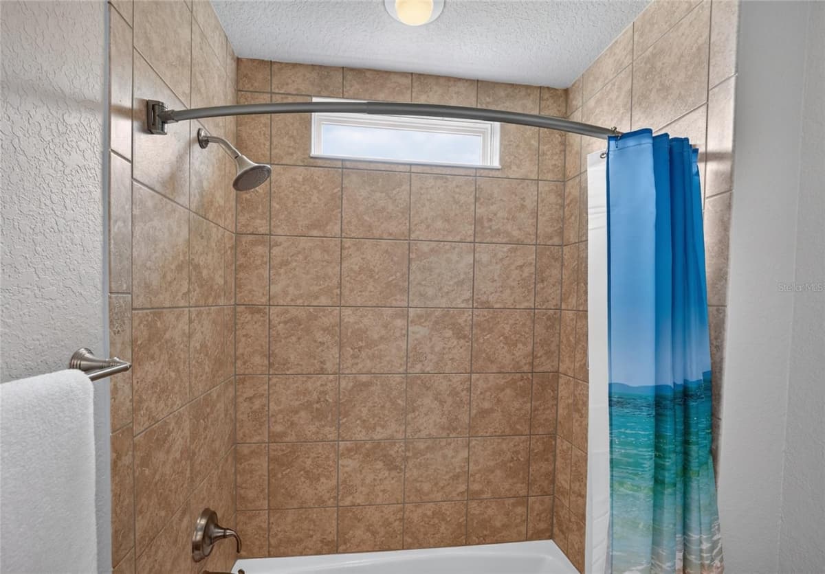10216 JULIA ISLES AVENUE — photo 41 of 56