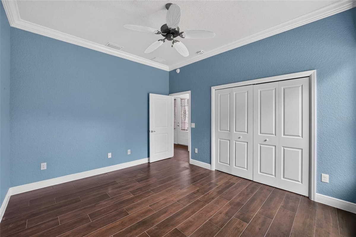 10216 JULIA ISLES AVENUE — photo 37 of 56
