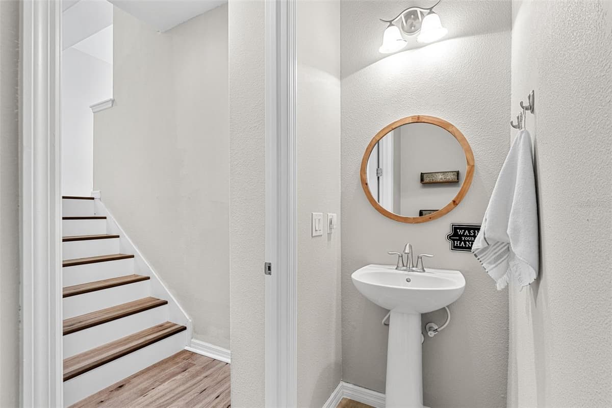 1380 MILL STREAM LANE — photo 23 of 33