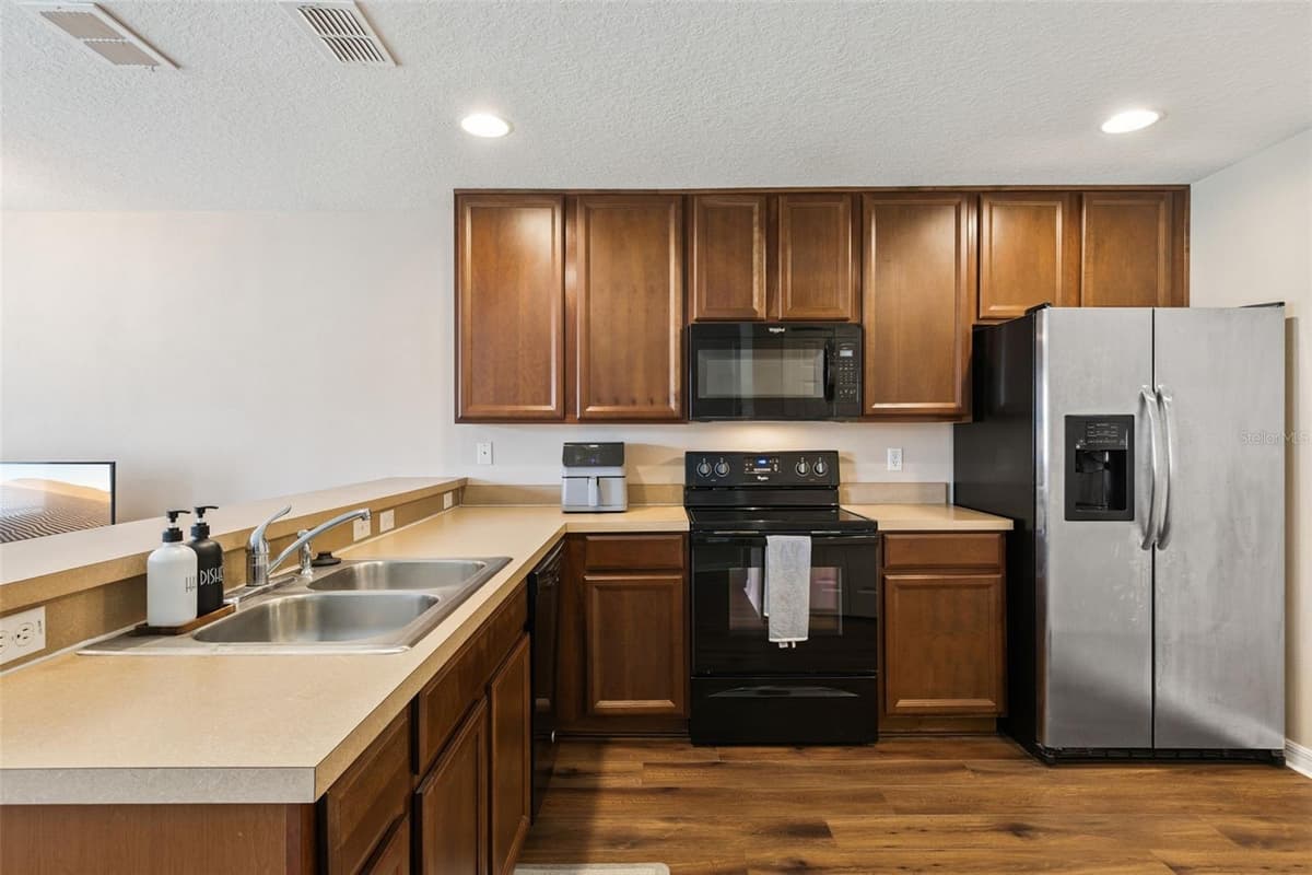 4246 TRIDENT POINT — photo 13 of 37