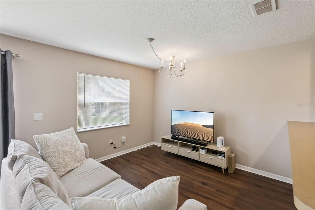 4246 TRIDENT POINT — photo 3 of 37