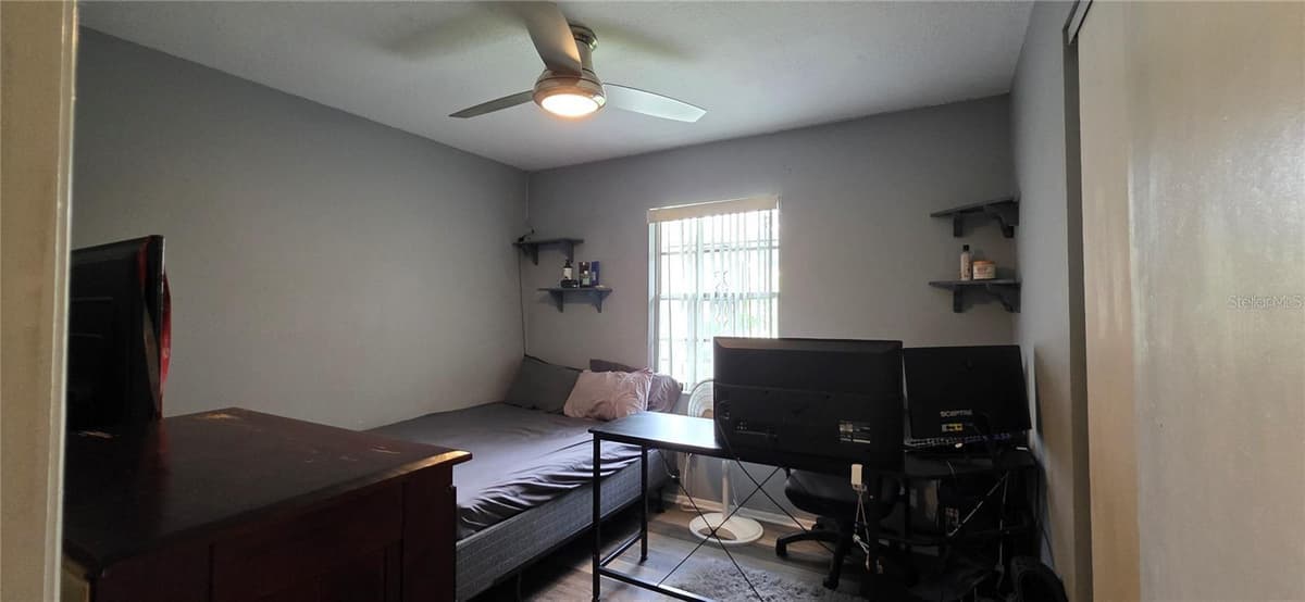 1302 CENTER STREET — photo 10 of 15