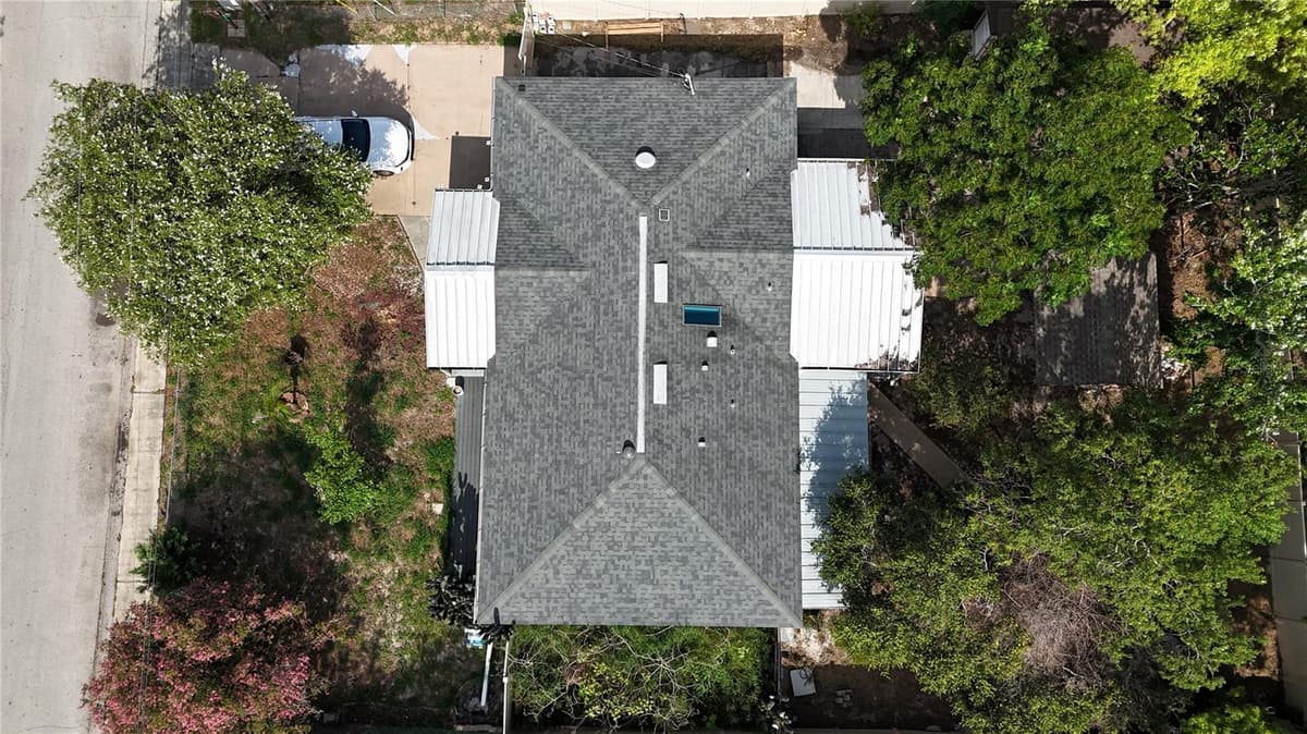 1302 CENTER STREET — photo 2 of 15