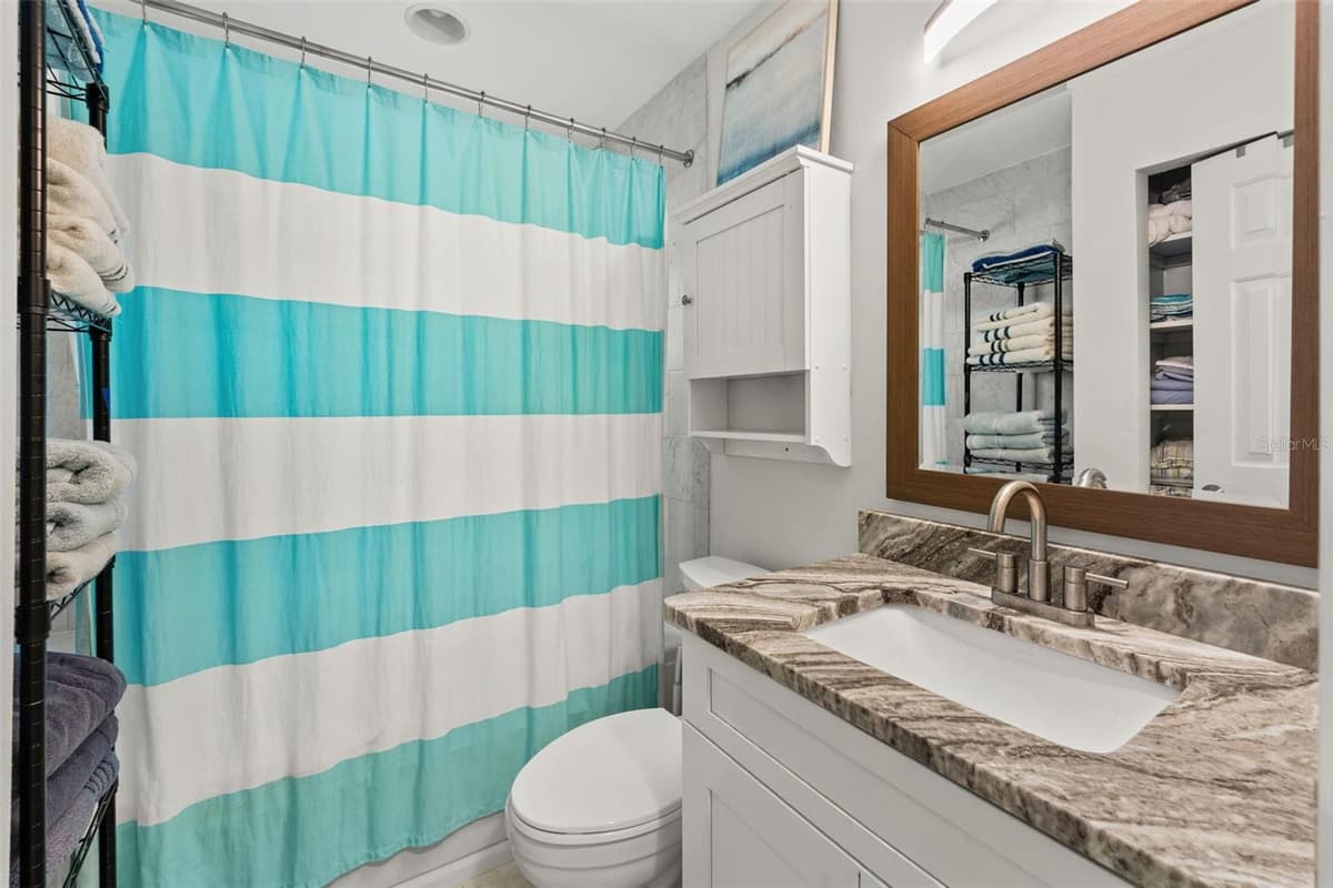415 BARCLAY AVENUE — photo 21 of 35