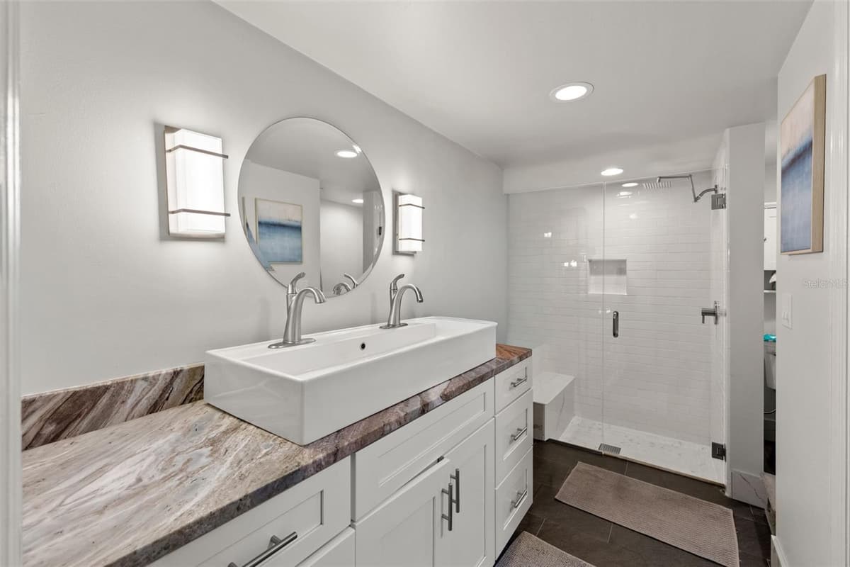 415 BARCLAY AVENUE — photo 19 of 35