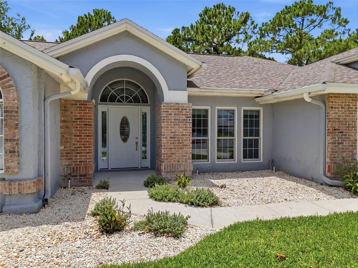 1007 EAGENS CREEK COURT — photo 3 of 61