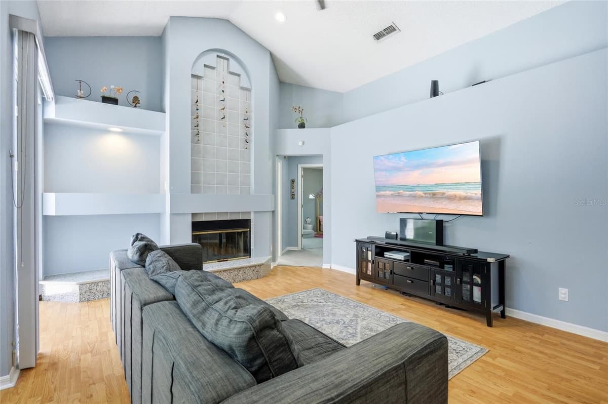 1007 EAGENS CREEK COURT — photo 19 of 61