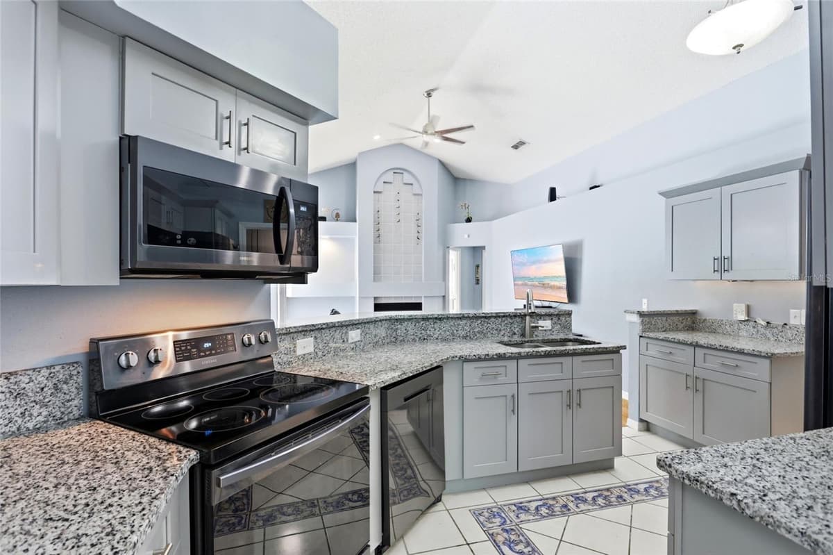 1007 EAGENS CREEK COURT — photo 25 of 61