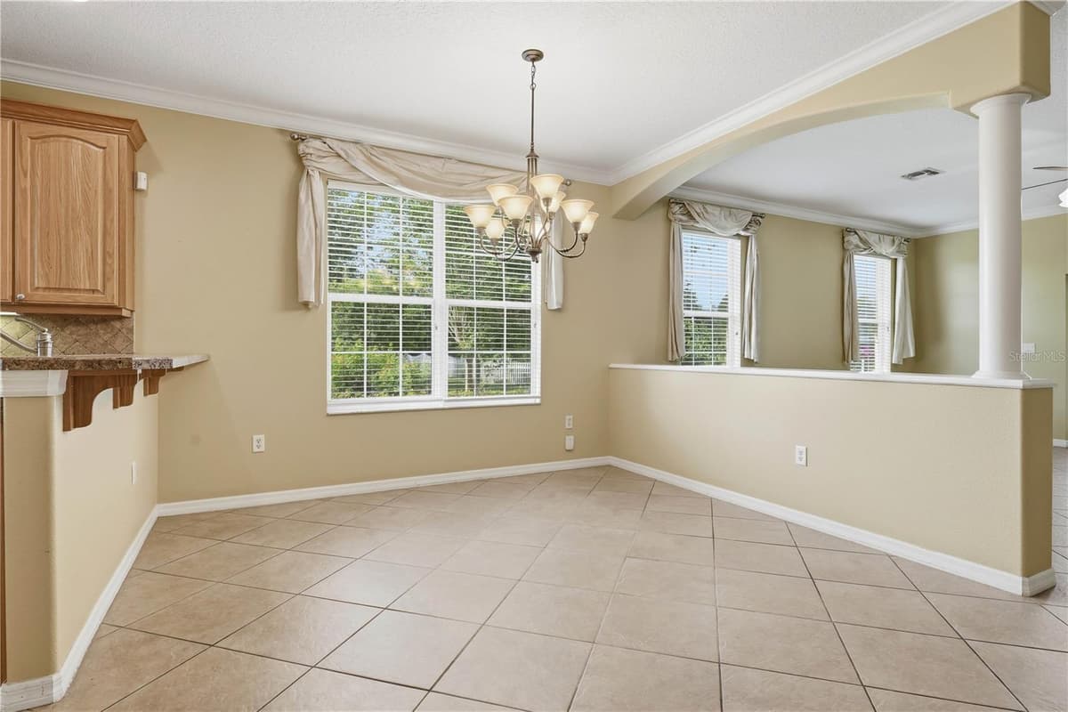 81 TWIN LAKE CIR — photo 12 of 62