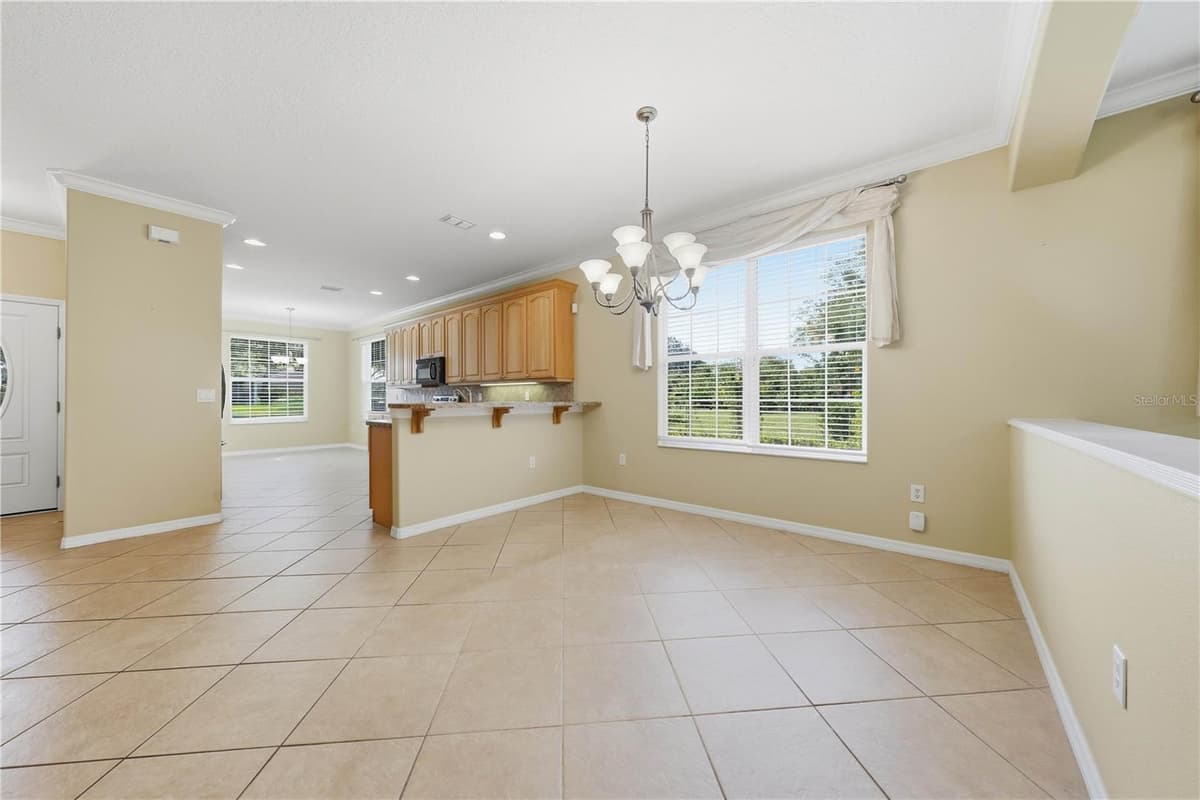 81 TWIN LAKE CIR — photo 13 of 62