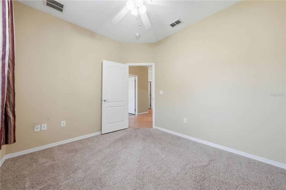 81 TWIN LAKE CIR — photo 31 of 62