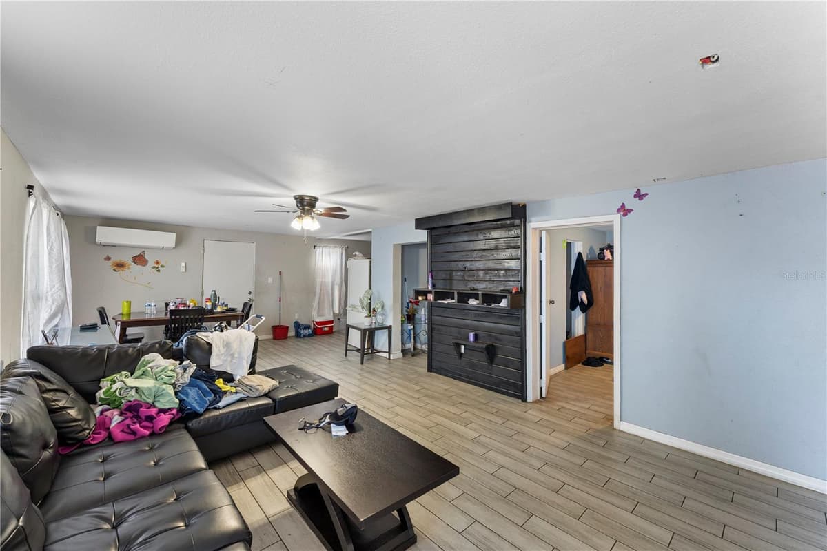 5712 15TH STREET — photo 4 of 44