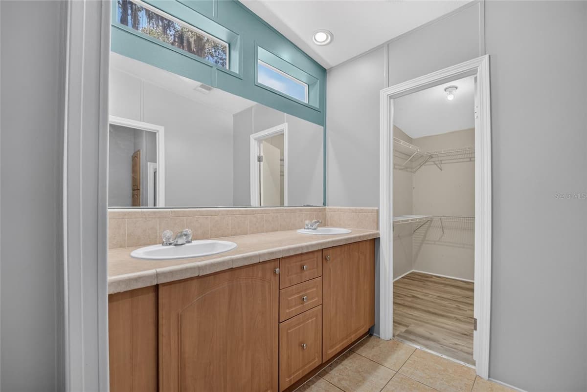 357 WALTER PLACE — photo 12 of 37