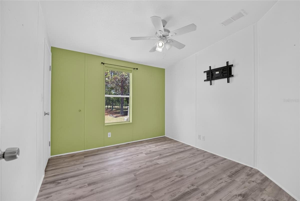 357 WALTER PLACE — photo 16 of 37