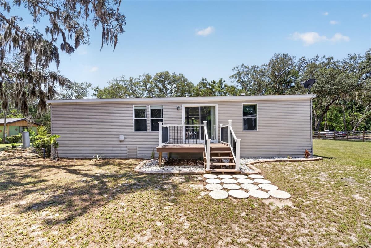 357 WALTER PLACE — photo 21 of 37
