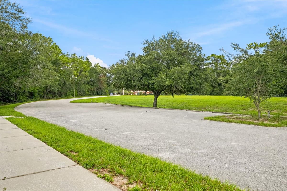 15464 CORTEZ BOULEVARD — photo 38 of 52