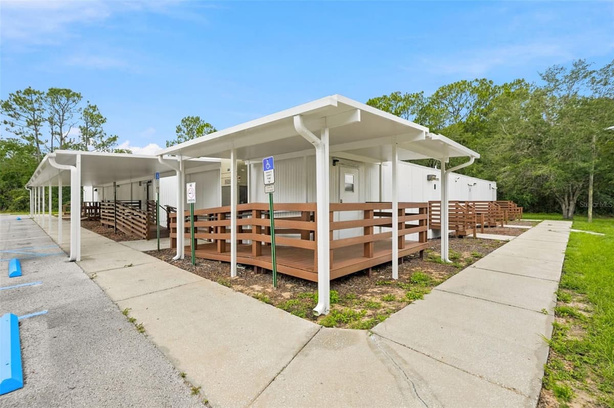 15464 CORTEZ BOULEVARD — photo 48 of 52