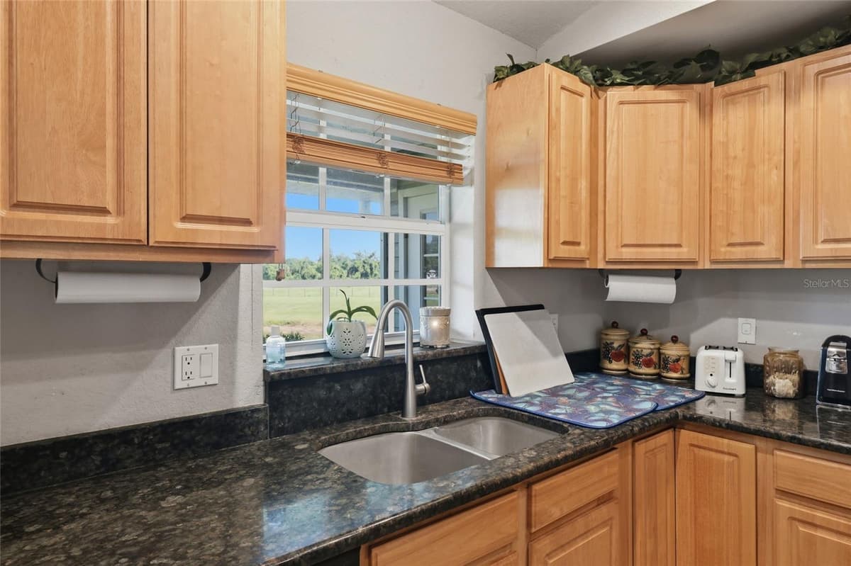 1277 EAST CREEK TRAIL — photo 9 of 51