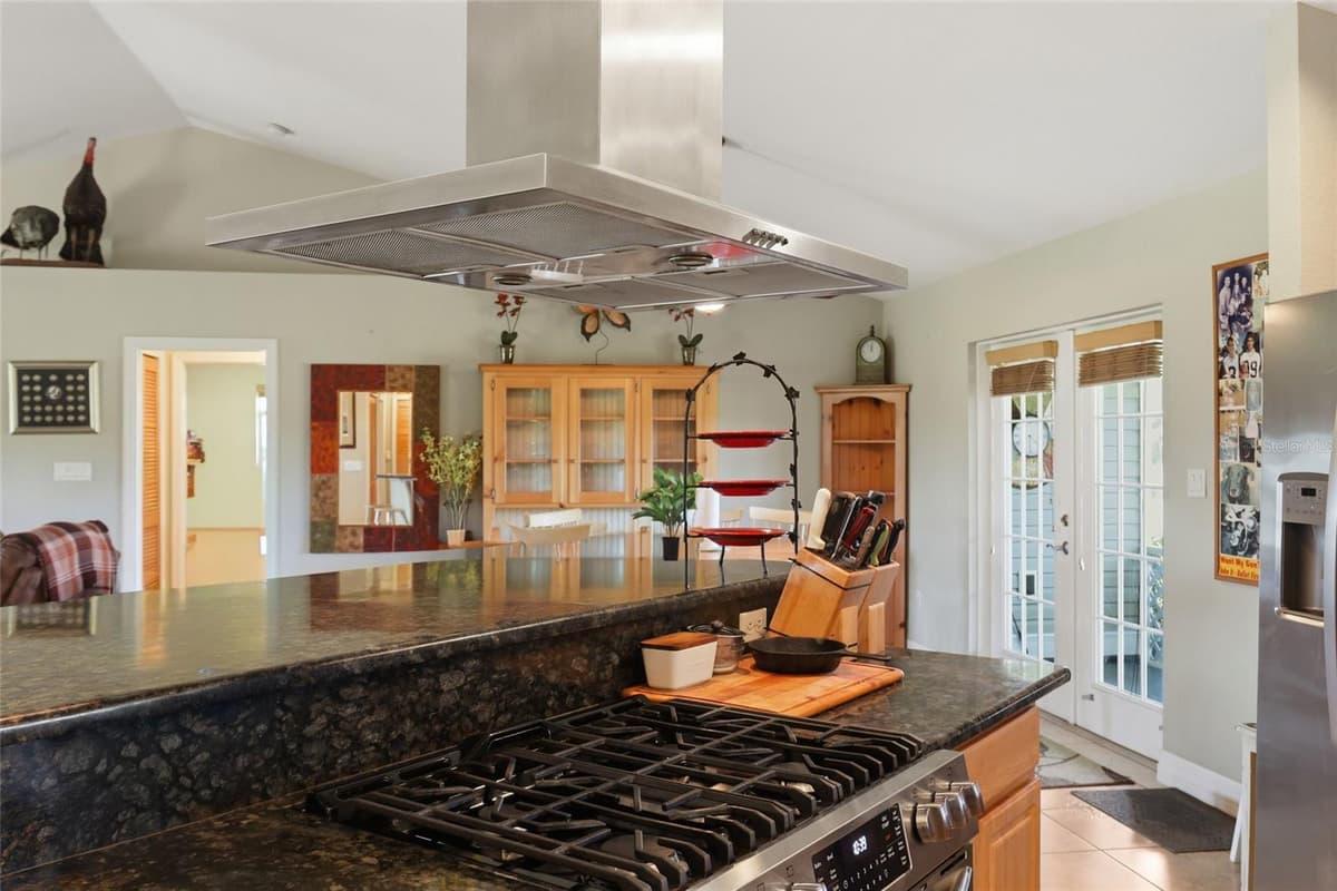 1277 EAST CREEK TRAIL — photo 8 of 51