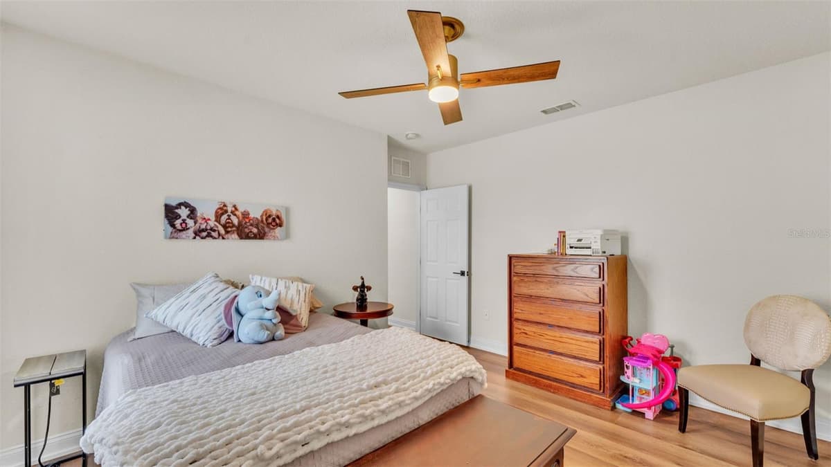 237 KENT COURT — photo 62 of 78
