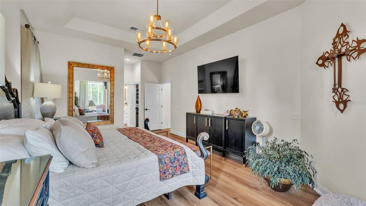 237 KENT COURT — photo 64 of 78