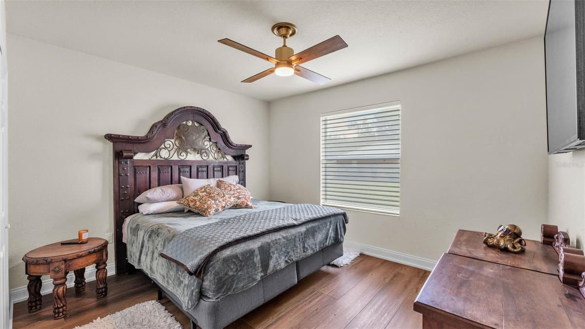 237 KENT COURT — photo 57 of 78