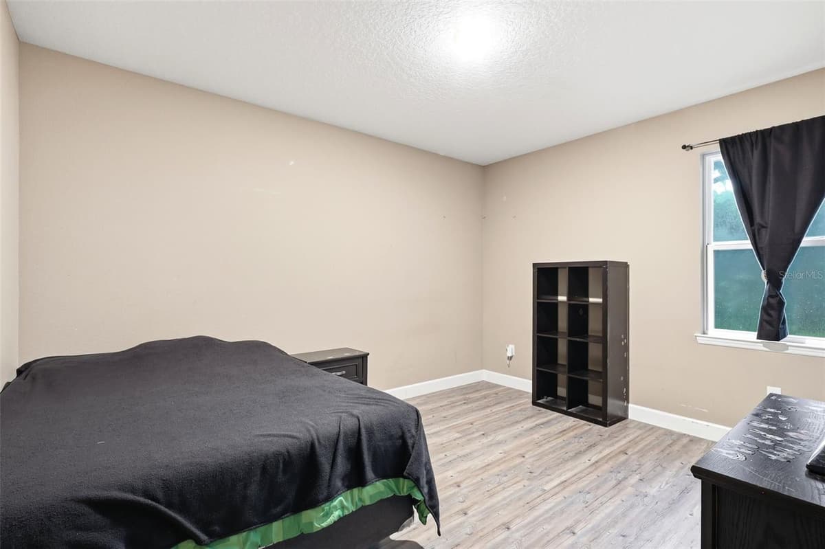 425 SPRING GARDEN AVENUE — photo 19 of 40