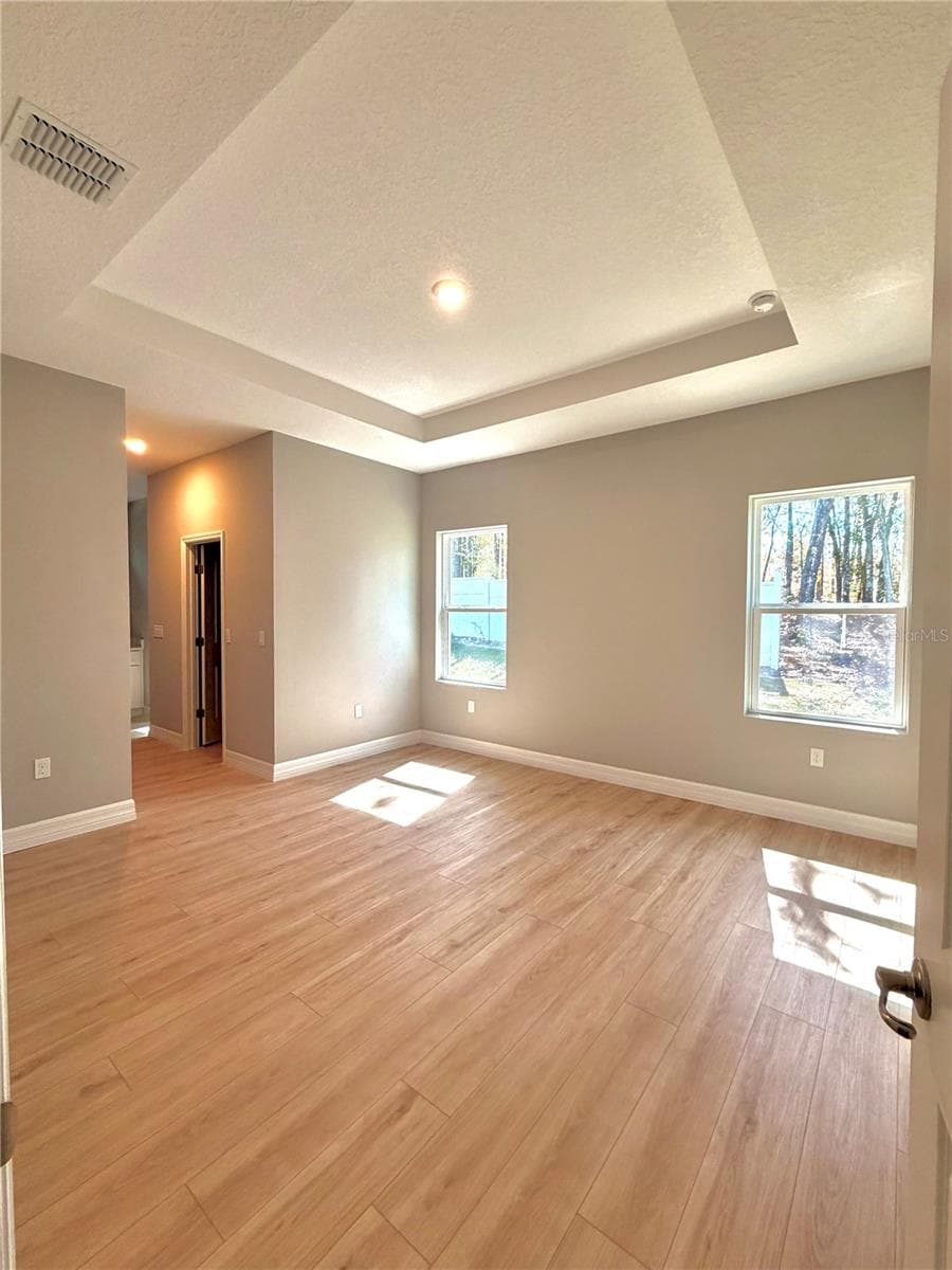 5226 PRENTICE LANE — photo 7 of 27