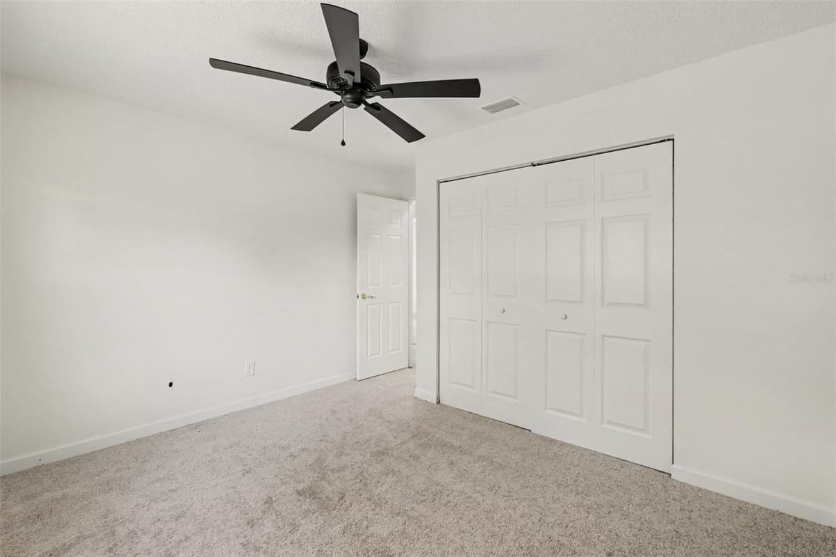 1916 HUDSON COURT — photo 17 of 26
