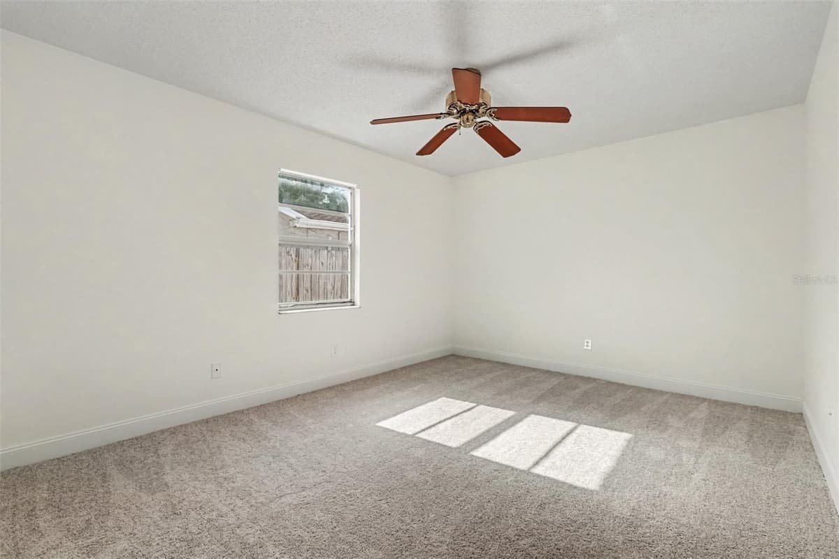 1916 HUDSON COURT — photo 12 of 26
