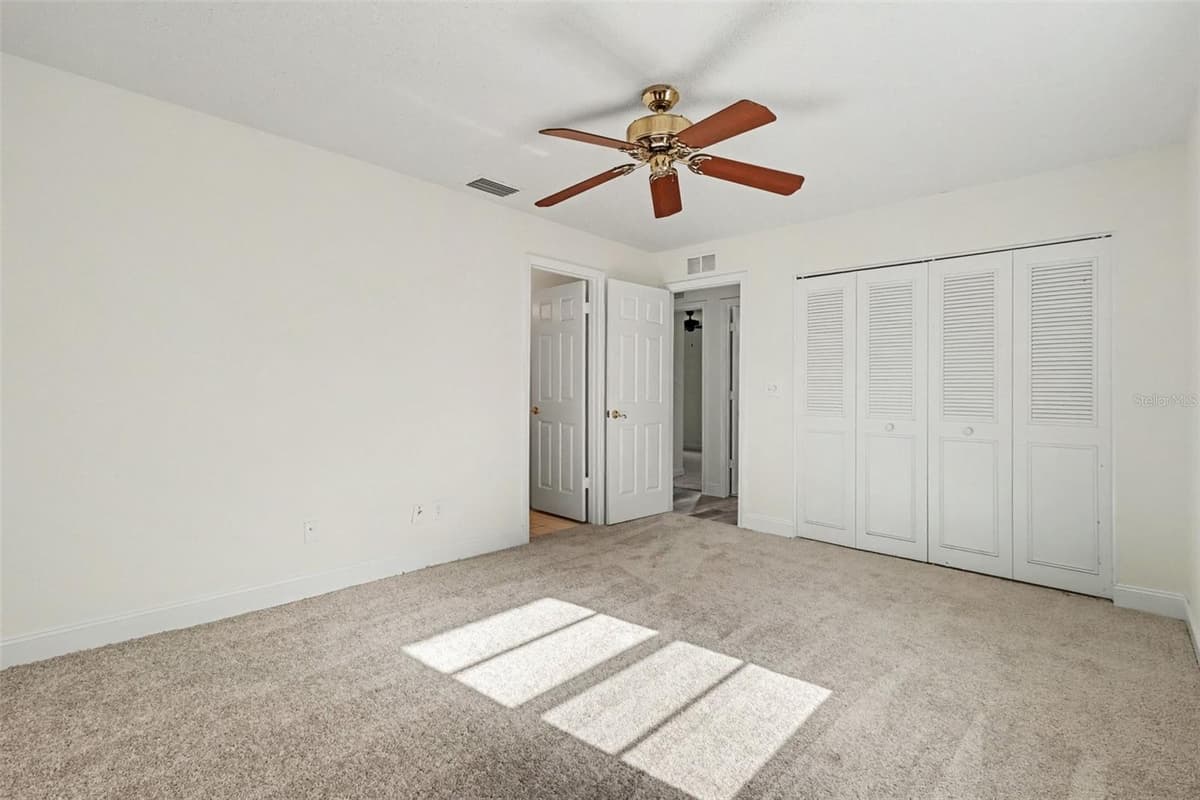 1916 HUDSON COURT — photo 11 of 26